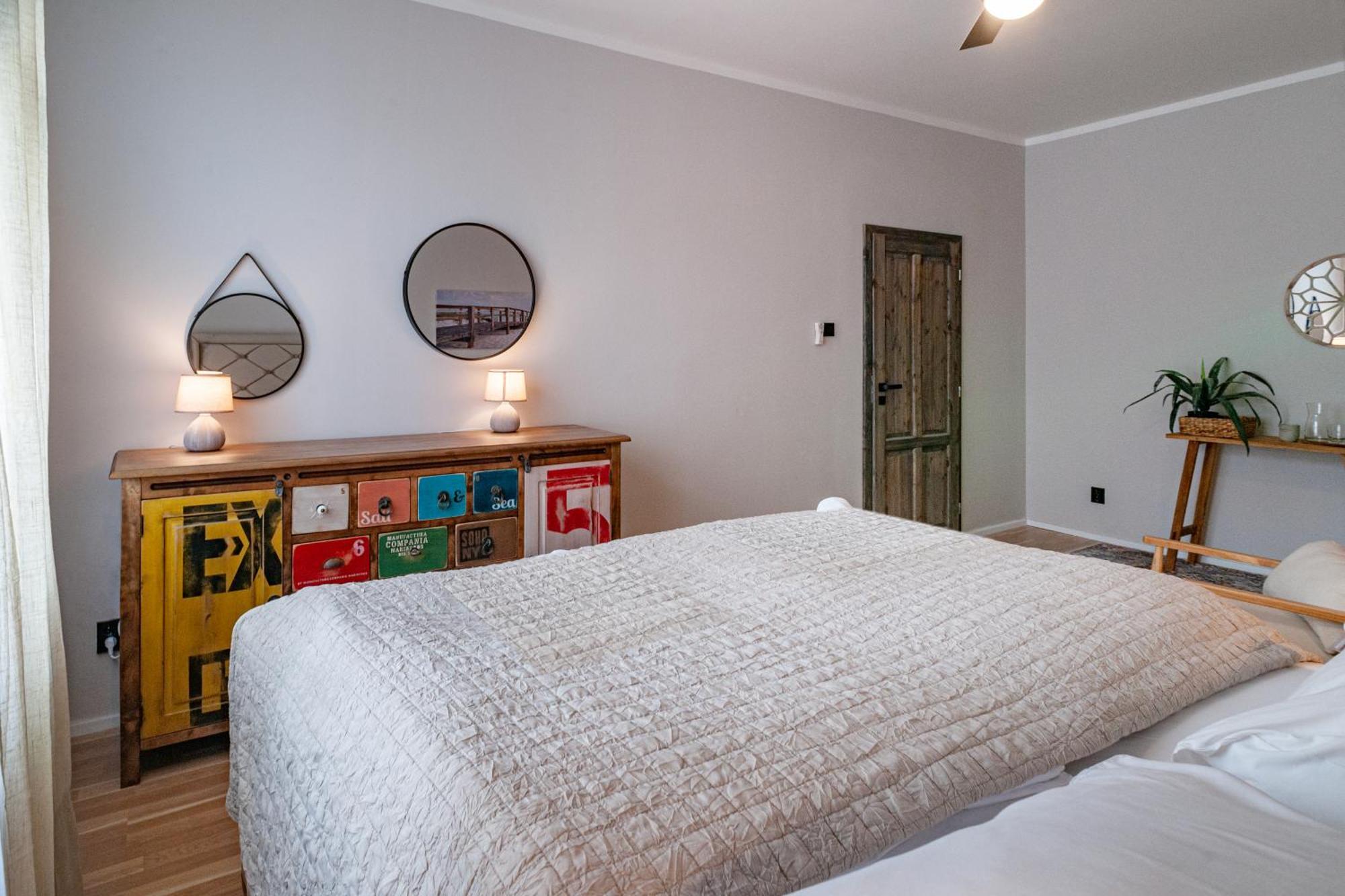 Sting Boutique Apartments Ostrava Bagian luar foto