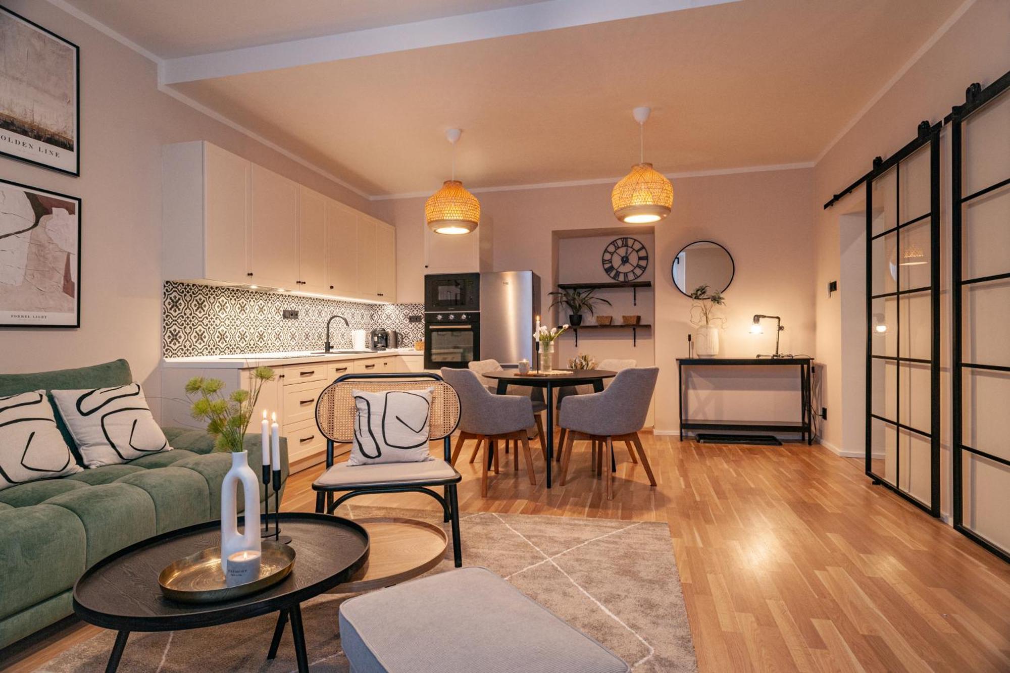 Sting Boutique Apartments Ostrava Bagian luar foto