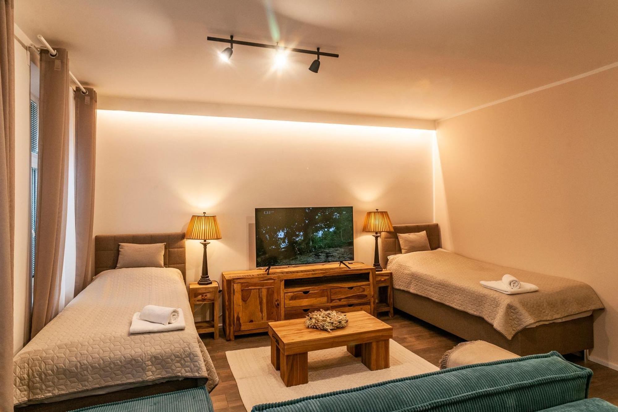 Sting Boutique Apartments Ostrava Bagian luar foto