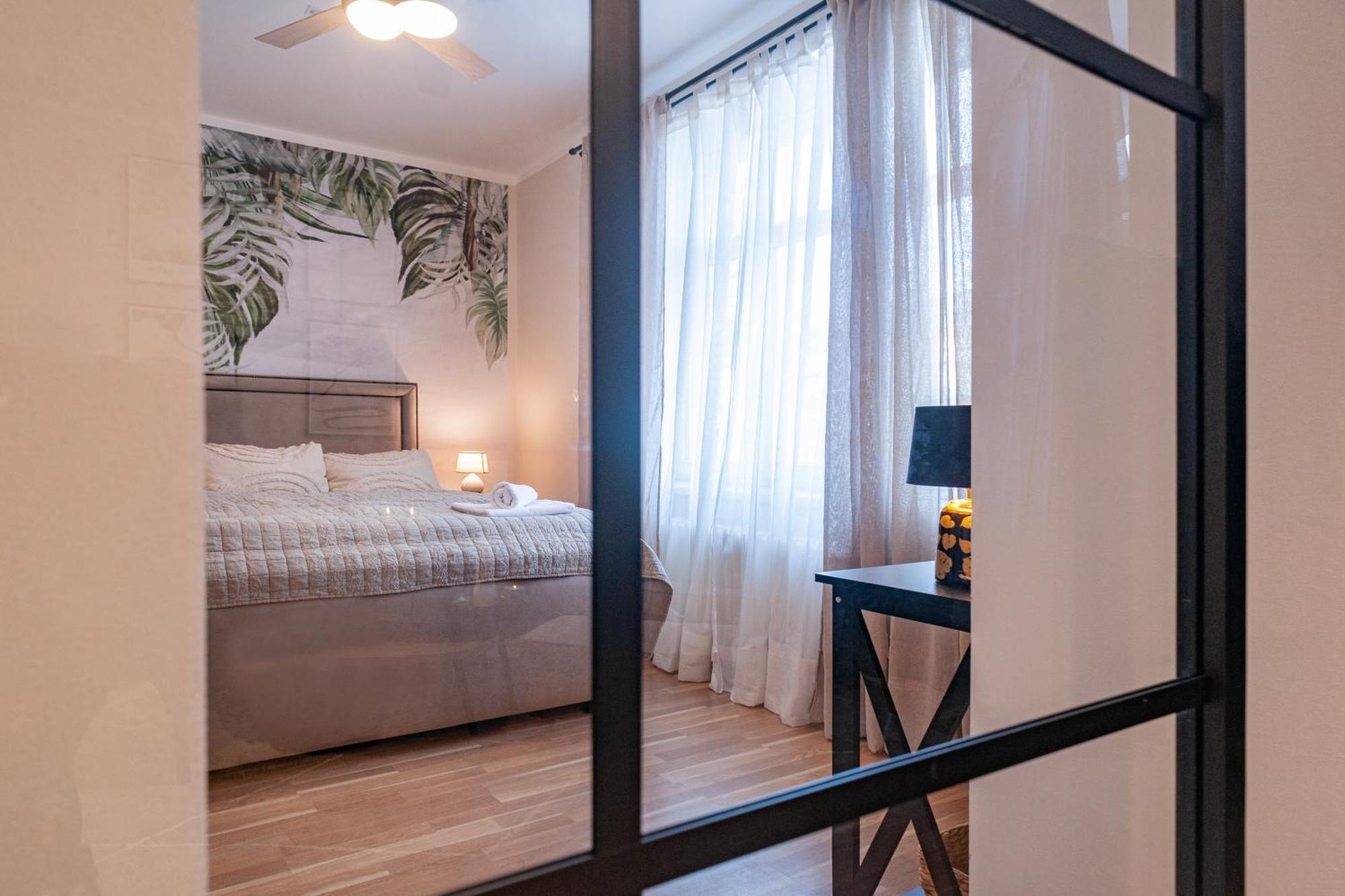 Sting Boutique Apartments Ostrava Bagian luar foto