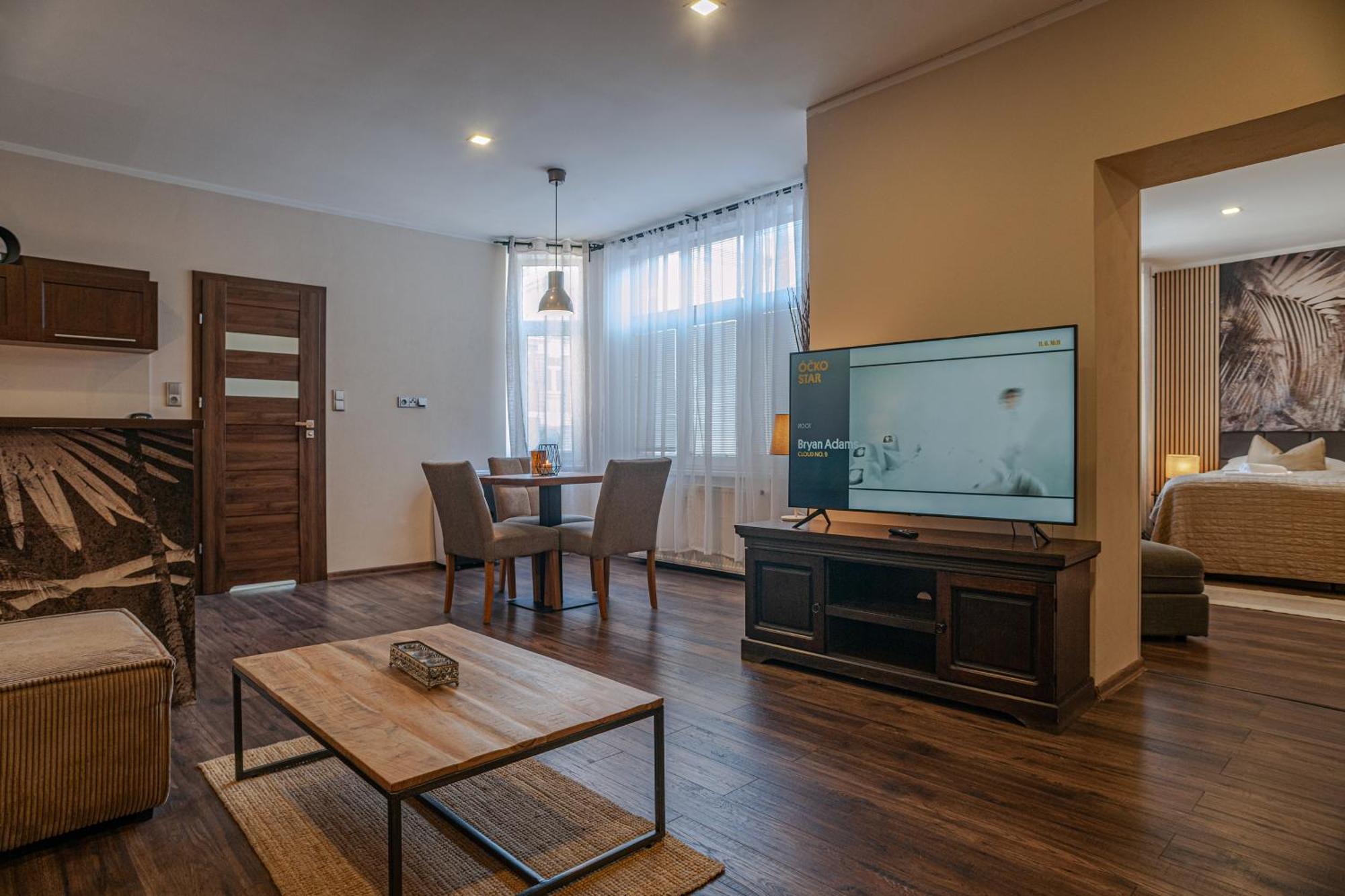 Sting Boutique Apartments Ostrava Bagian luar foto