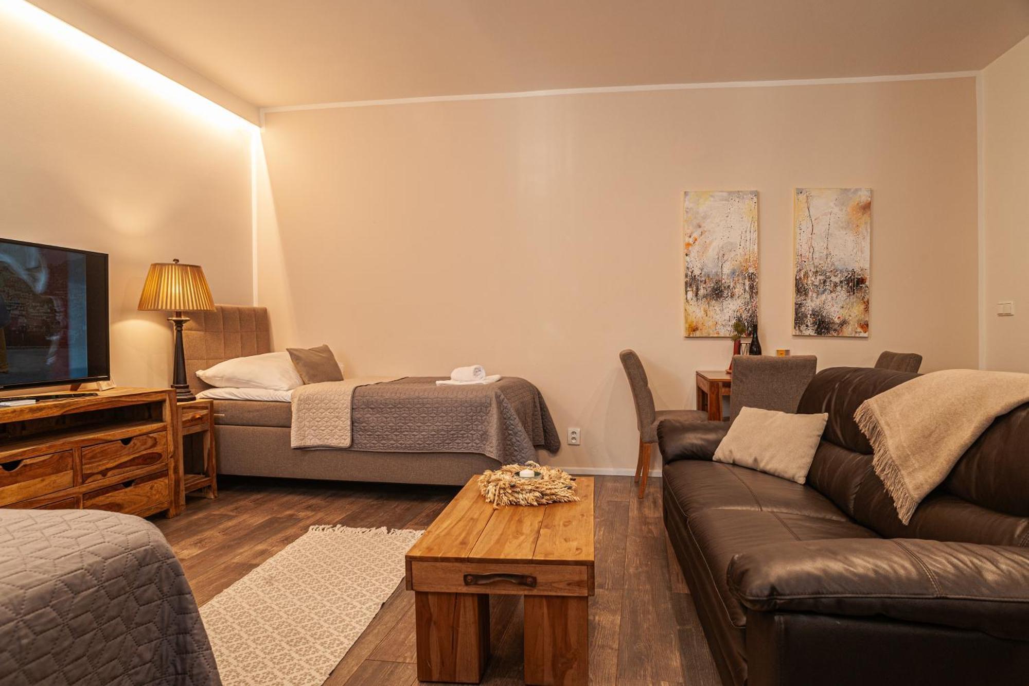 Sting Boutique Apartments Ostrava Bagian luar foto