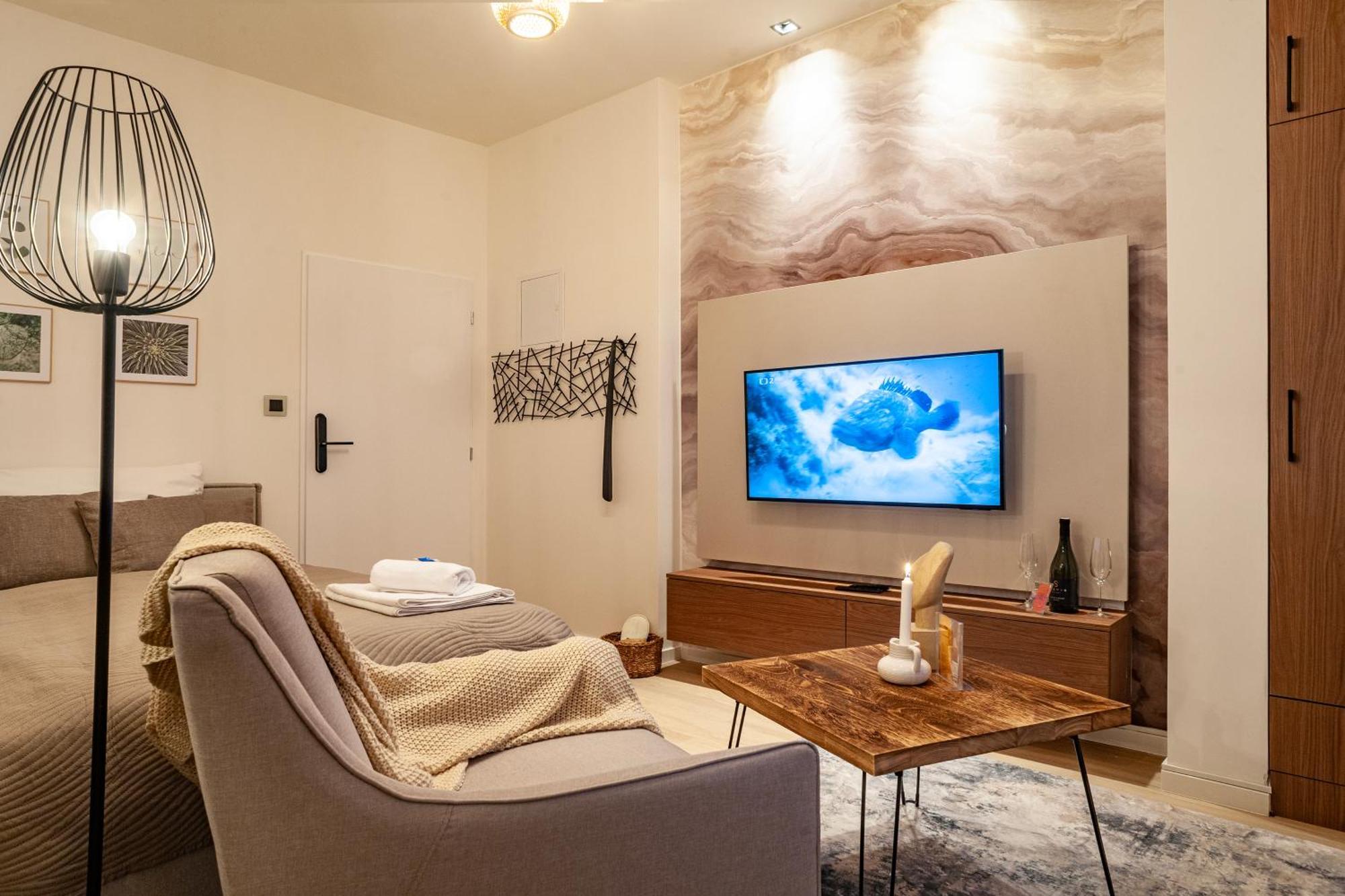 Sting Boutique Apartments Ostrava Bagian luar foto