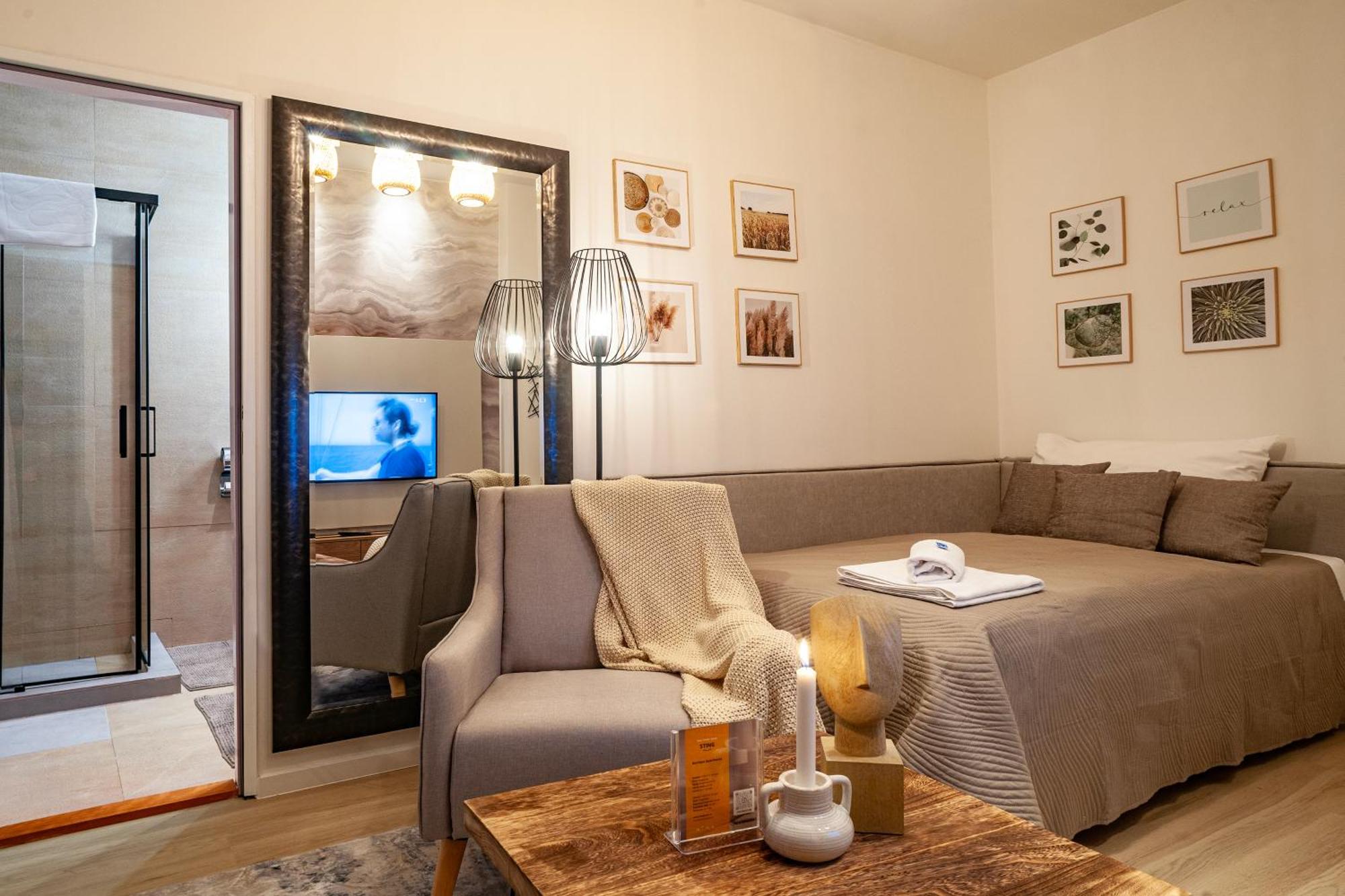 Sting Boutique Apartments Ostrava Bagian luar foto